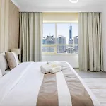 2 Bedroom Smart Home With A Panoramic Marina View