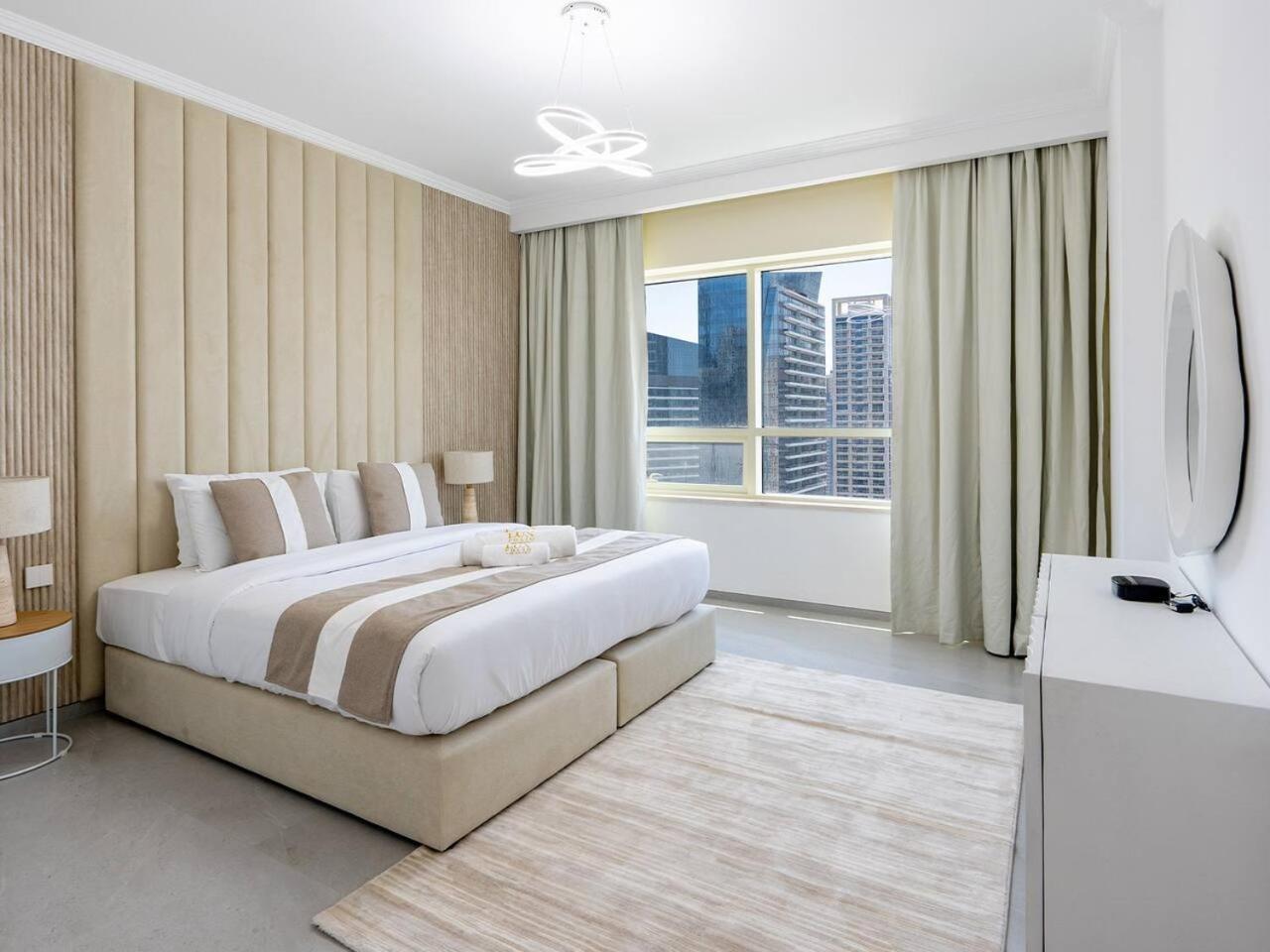 2 Bedroom Smart With A Panoramic Marina View Dubai