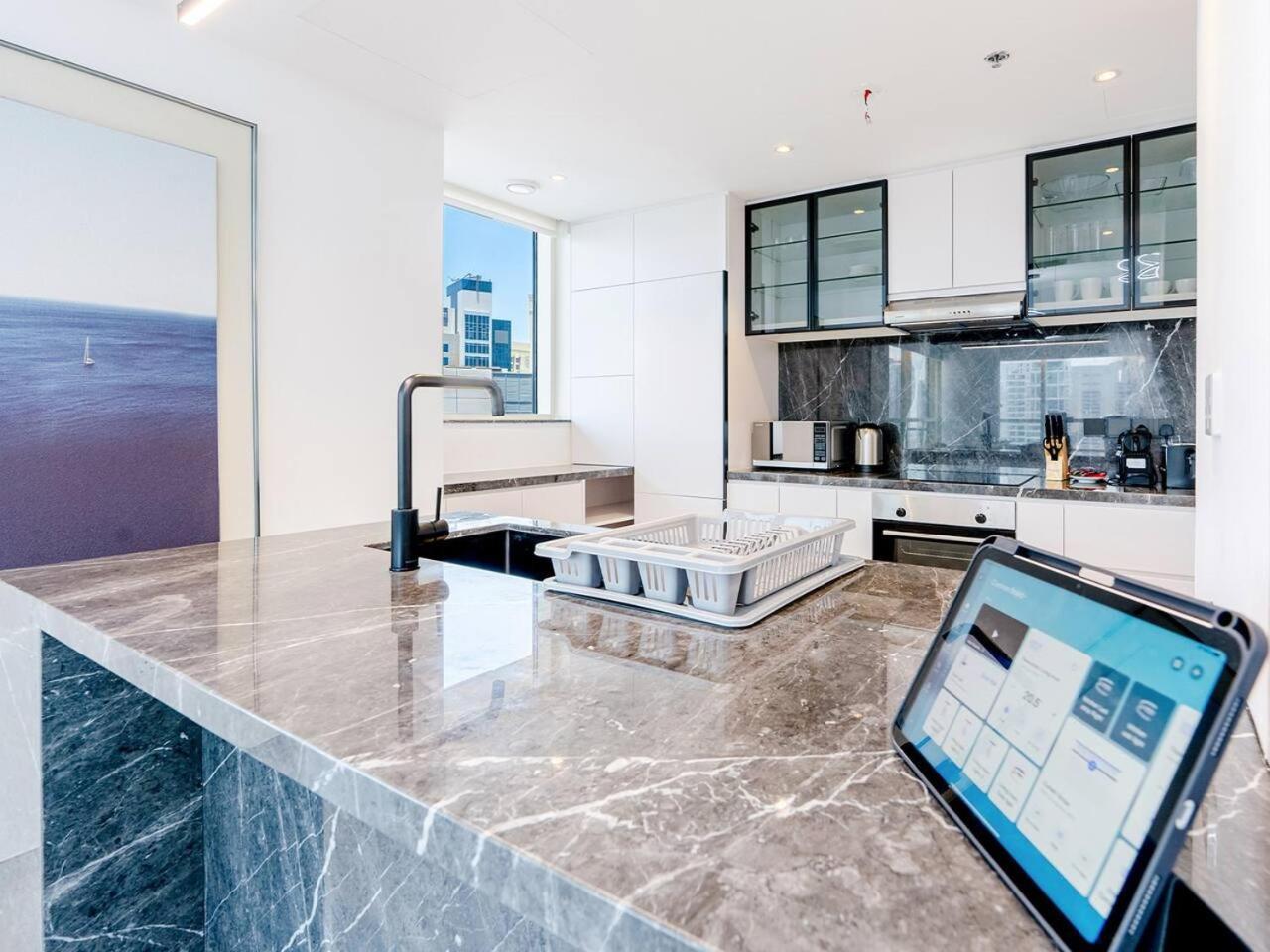 2 Bedroom Smart With A Panoramic Marina View * Dubai