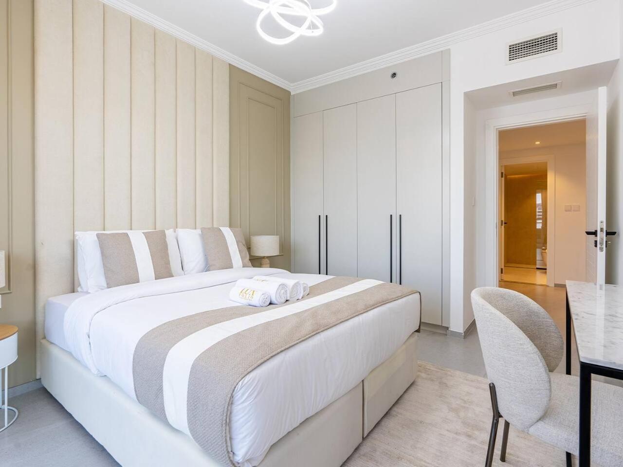 2 Bedroom Smart With A Panoramic Marina View Apartment *